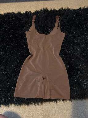 SKIMS Seamless Sculpt Low Back Mid Thigh Bodysuit in Jasper